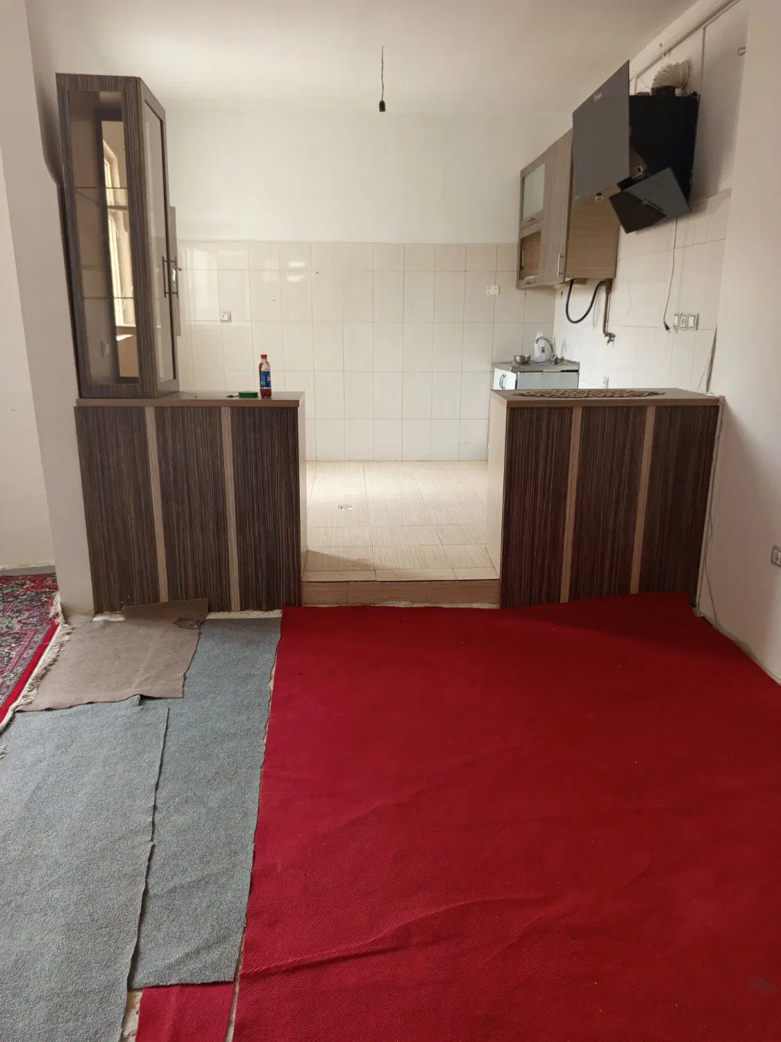 یک واحد آپارتمان اجاره ای