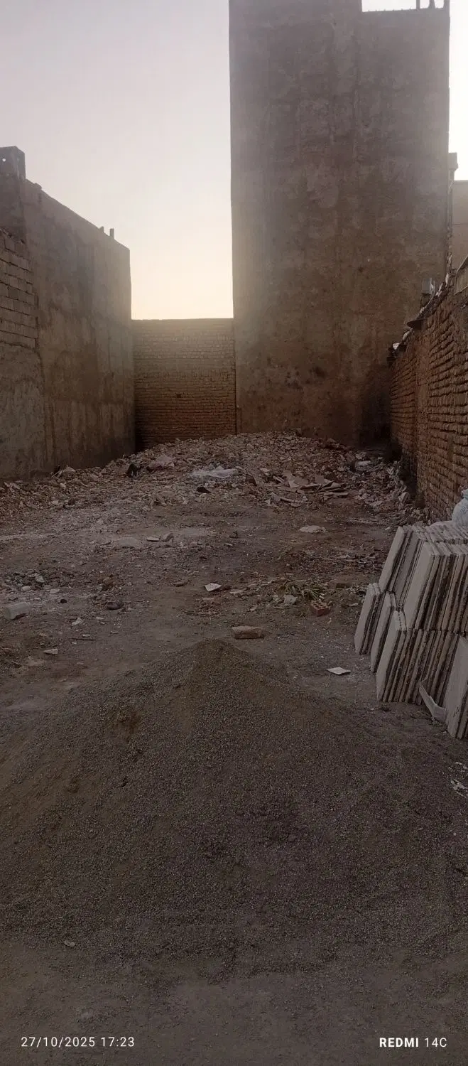 زمین ب متراژ 140متر در شاهد شهر