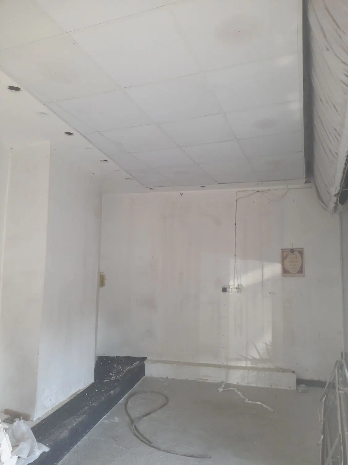 رهن و اجاره مغازه  اول خیابان بهداشت (بهشتی)