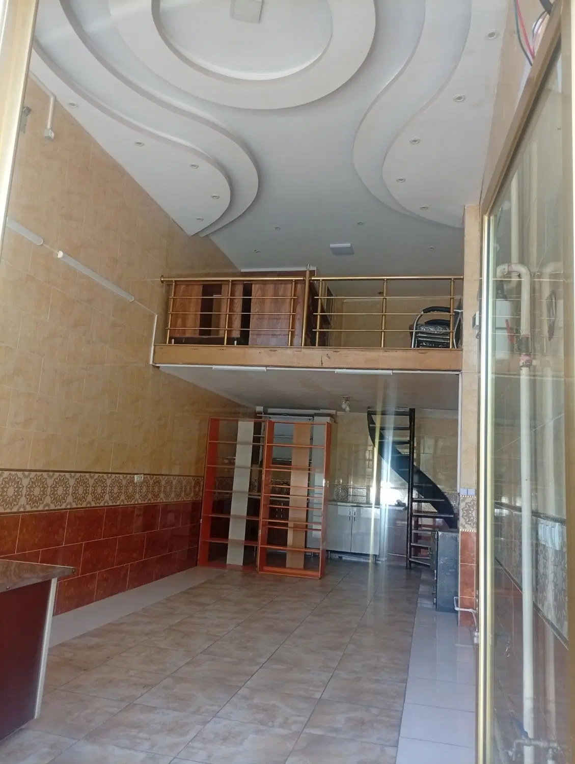 اجاره مغازه بر خیابان