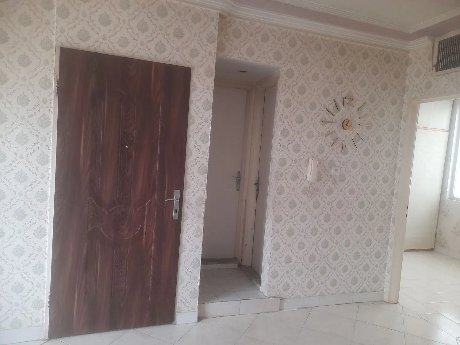 اجاره اپارتمان ۴۲ متر خوش نقشه دهم فروردین