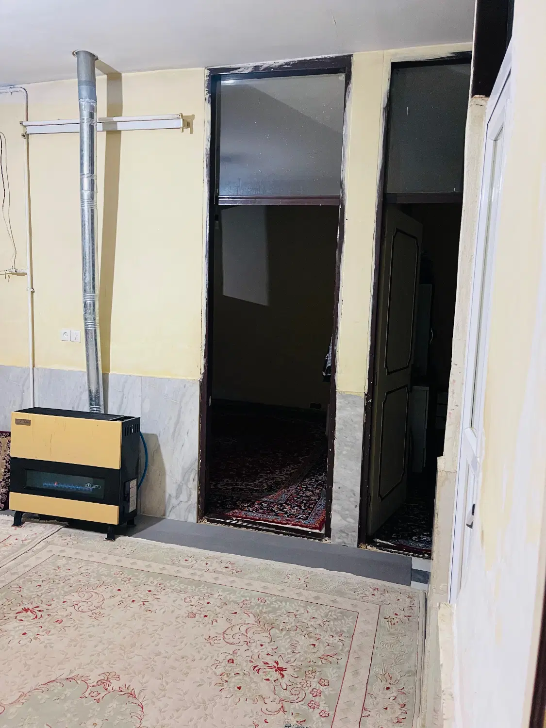 منزل حیاط دار کوچه حسینه دارشفا