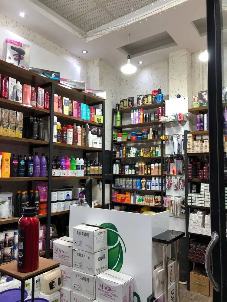 فروش مغازه در خیابان دانش