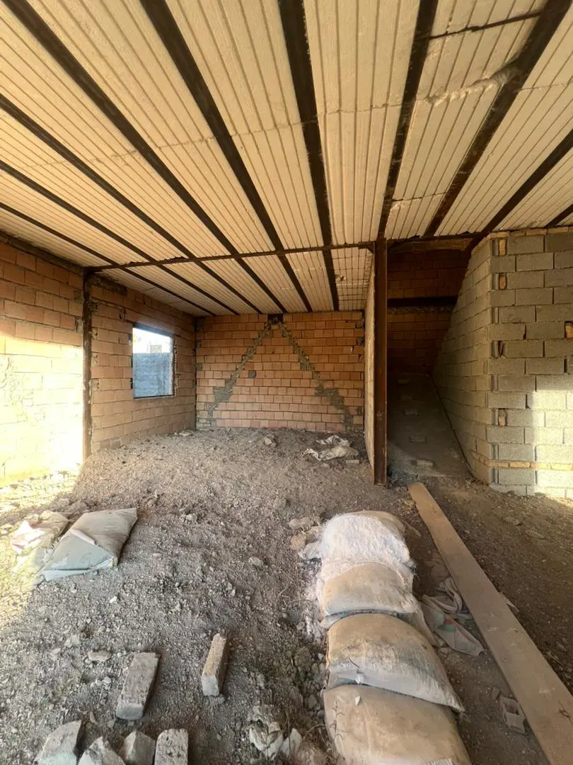 ویلای نیمه کاره تا مرحله سفت کاری