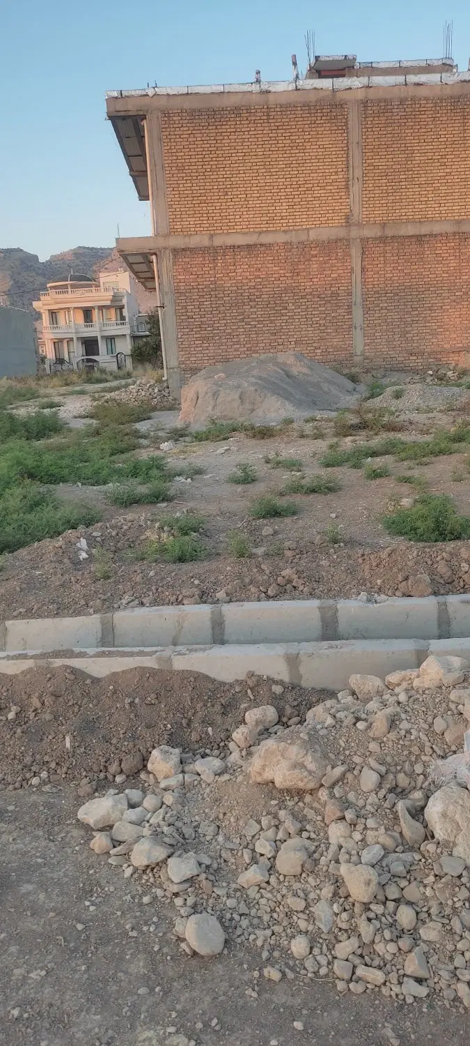 زمین مسکونی
