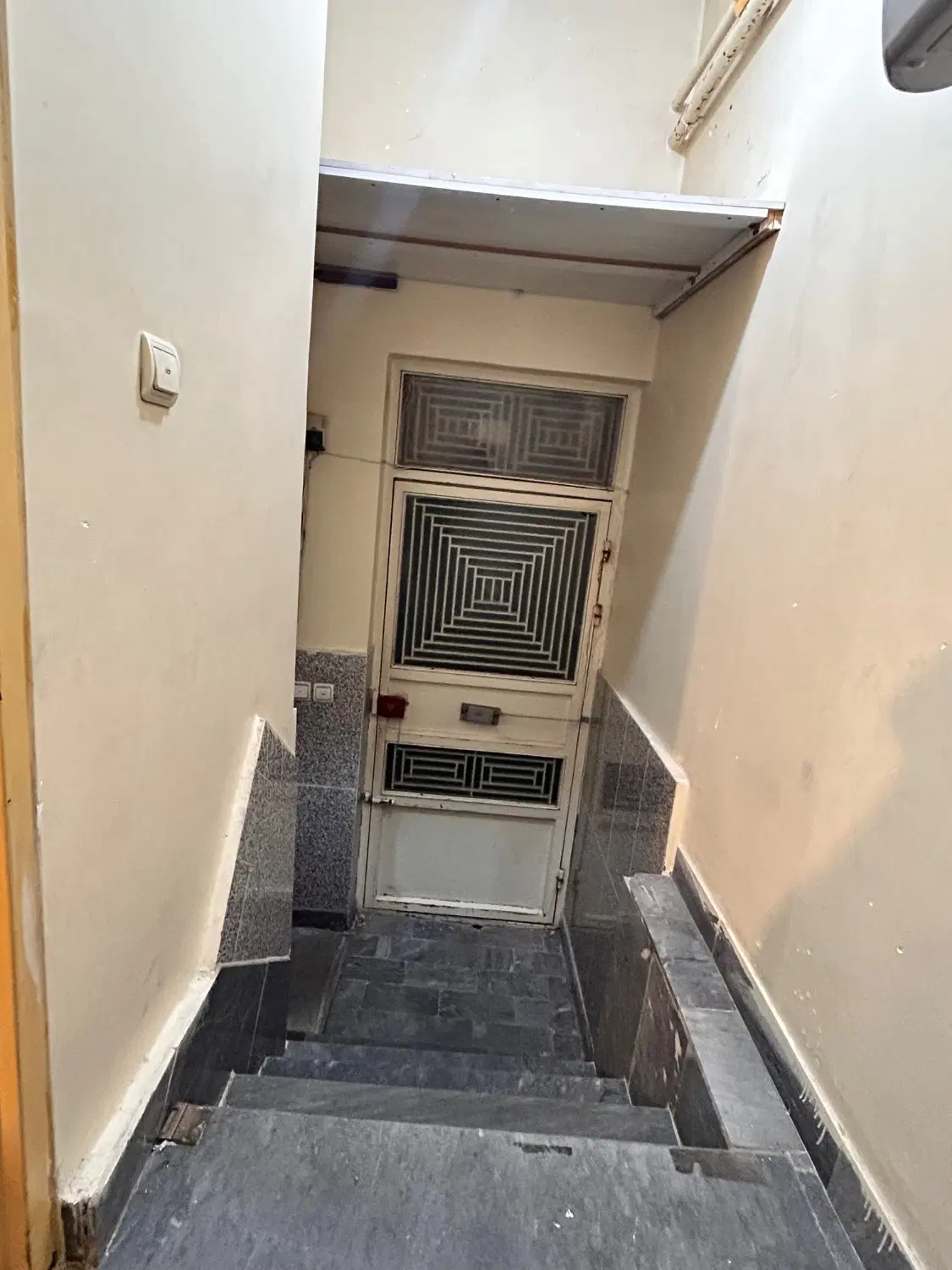 یک  واحد اپارتمان