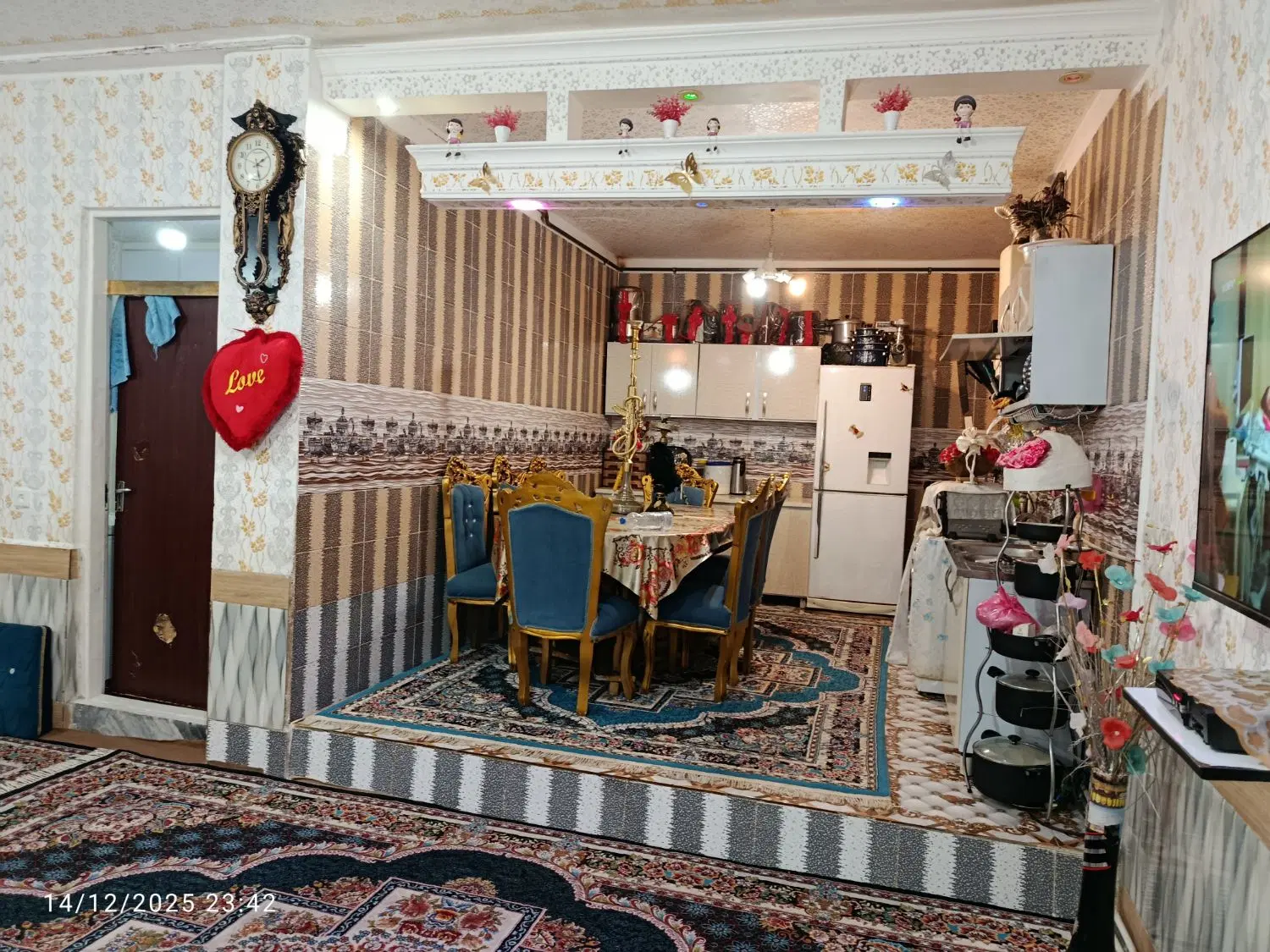 خونه 100متری