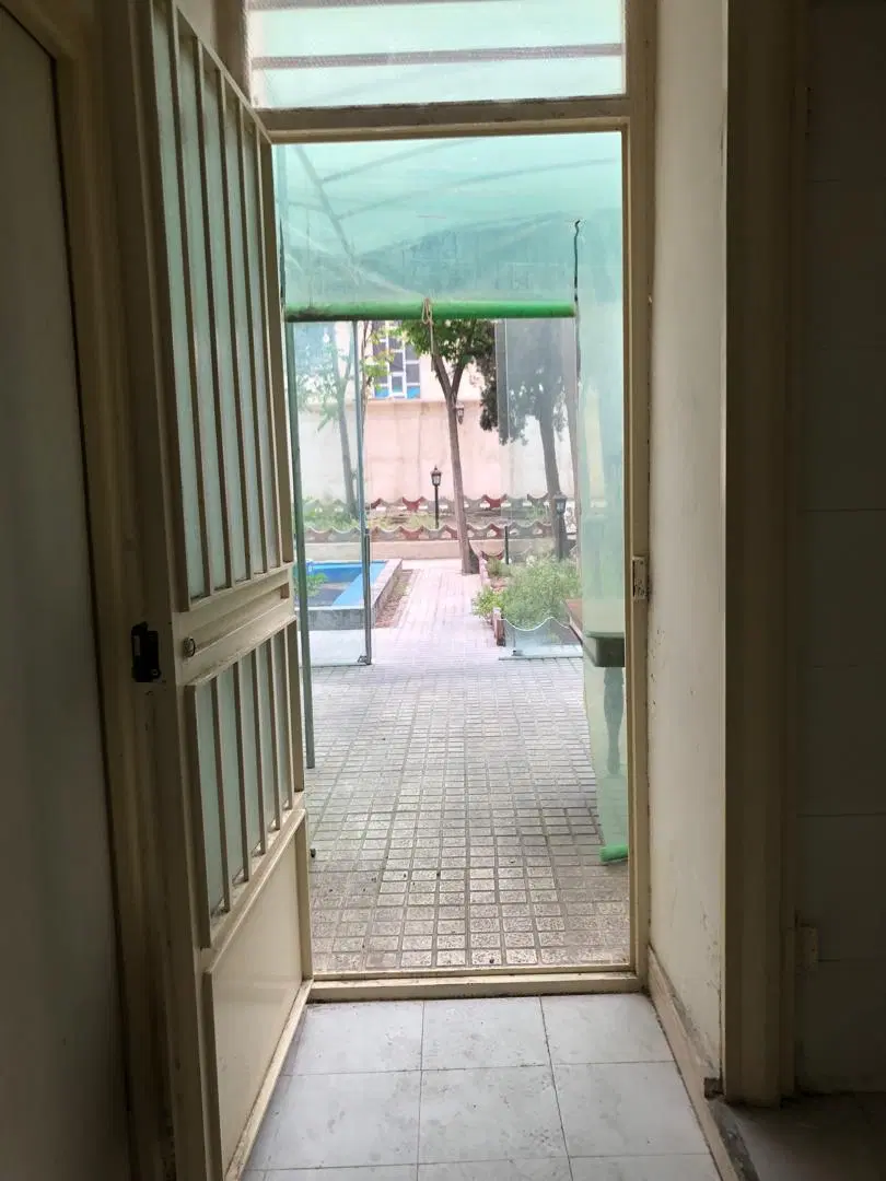 اجاره یک طبقه مستقل ویلایی در خیابان جمهوری