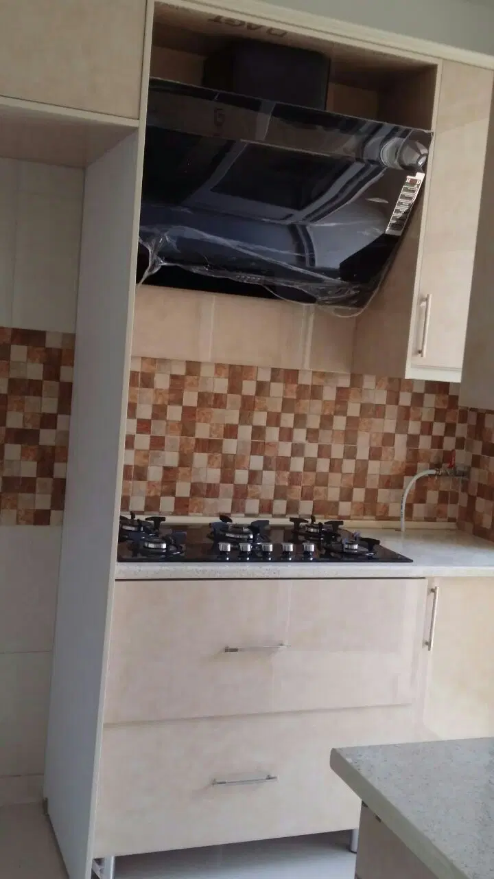 ۳۴ متر با پارکینگ سندی