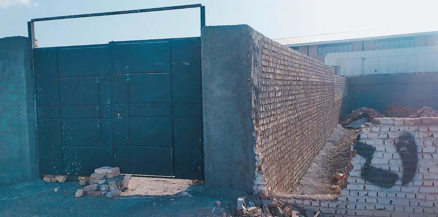 زمین چهار دیواری بحر الوسجرد آماده ساخت