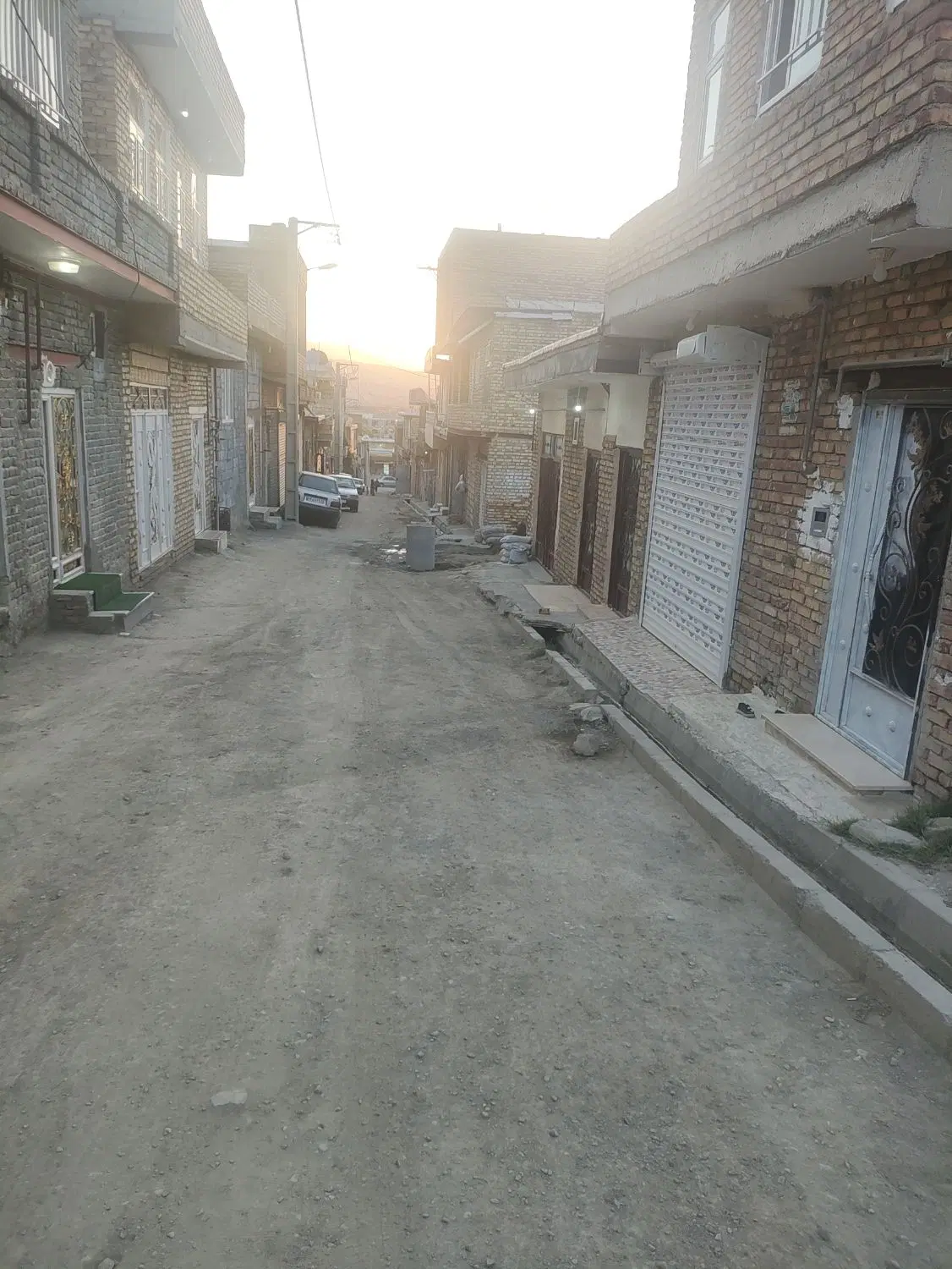 نیمه‌کاره در بادکی