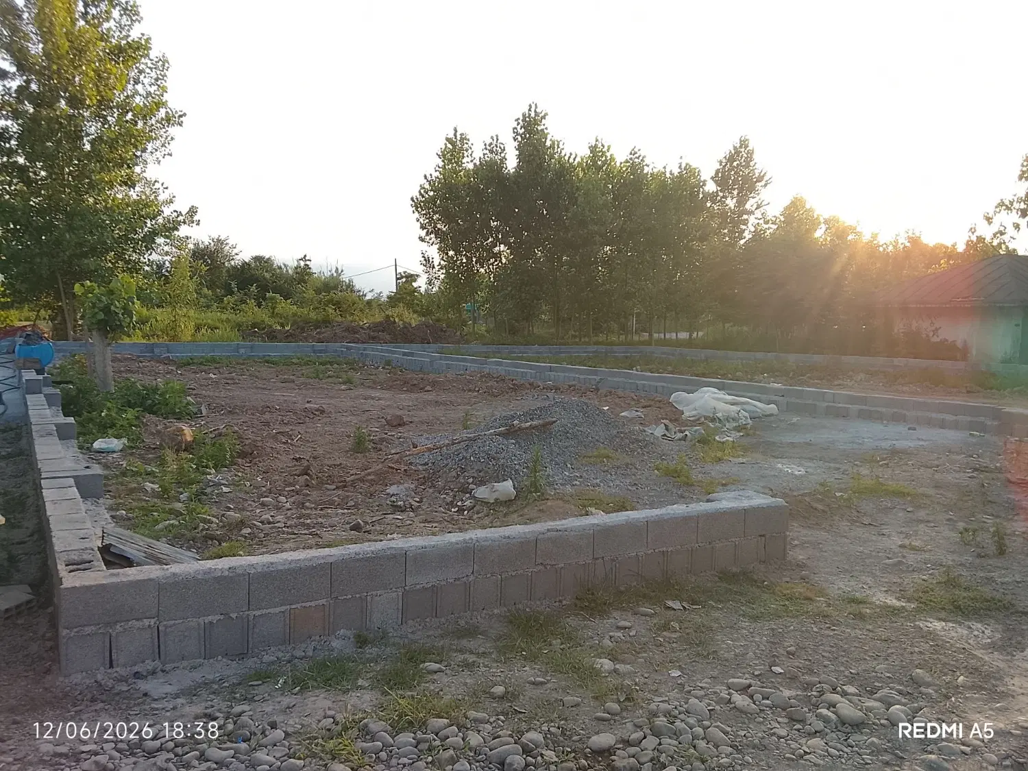 زمین300متر