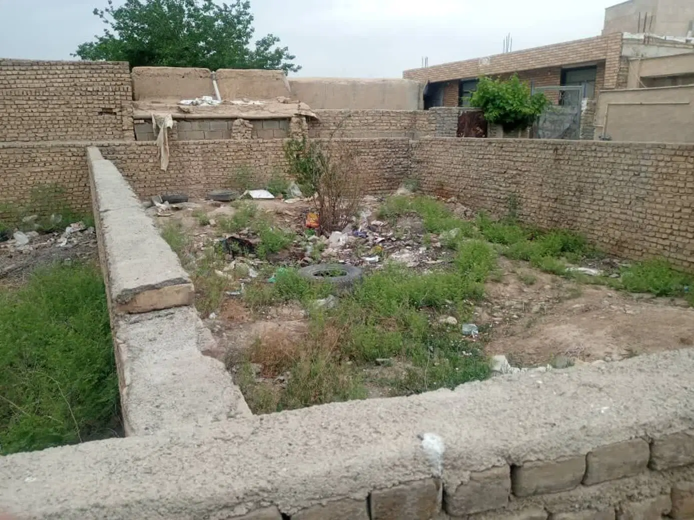 98مترزمین مسکونی دورچین شده، سندقطعی