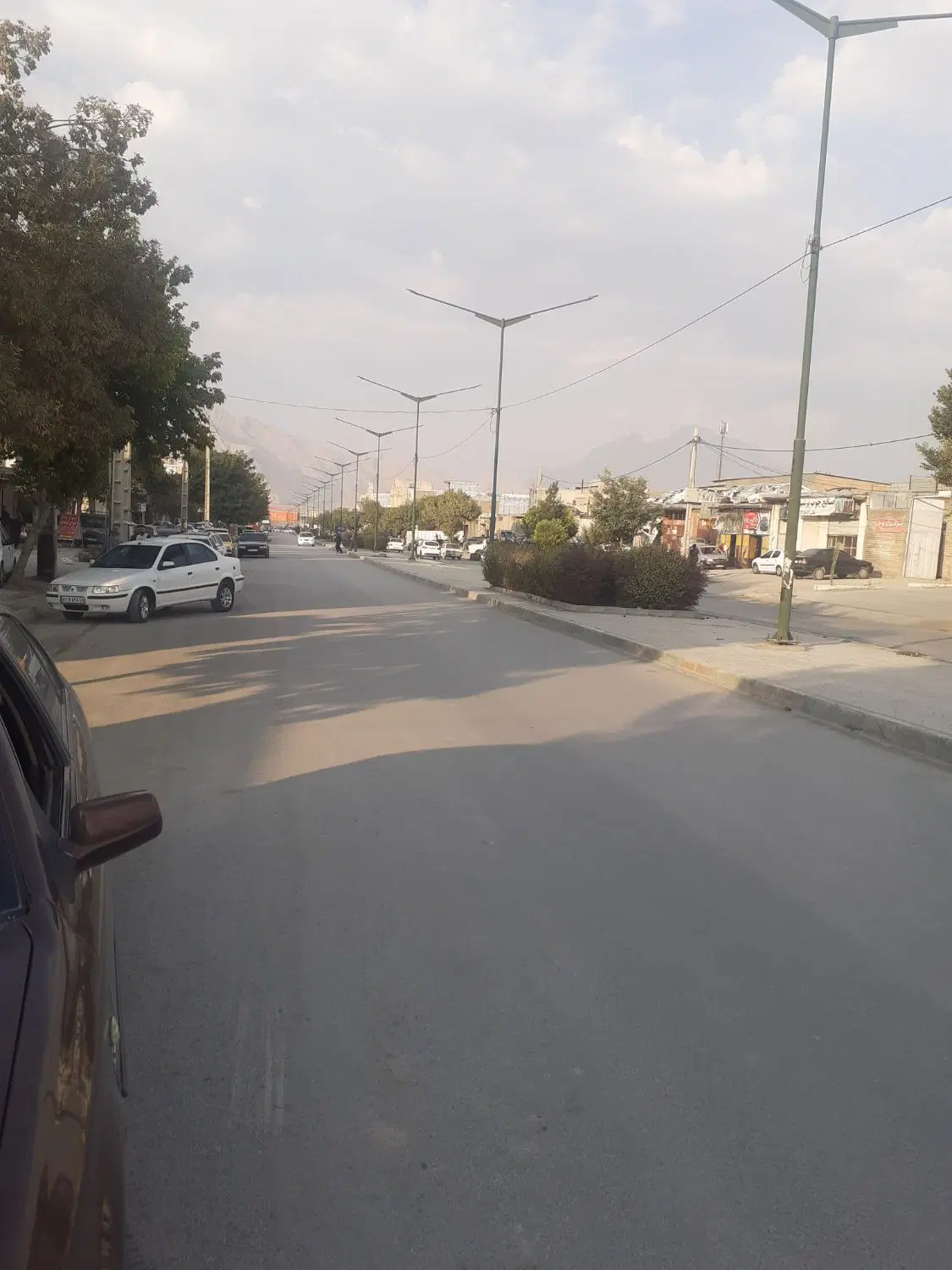 مغازه لوازم یدکی ودفاتر