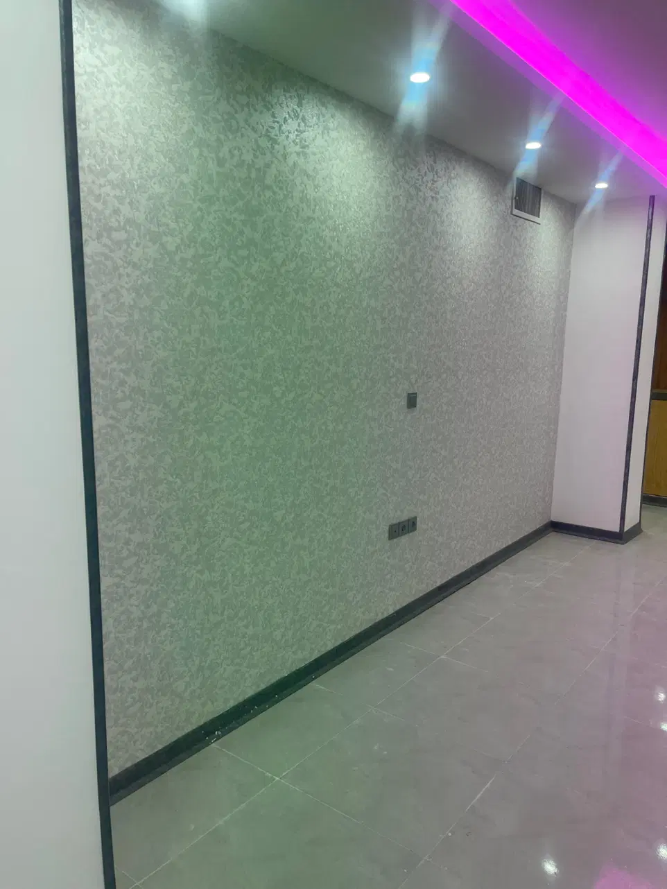 ۷۰ متر مغازه جهت مکانیکی_صافکاری_خدمات خودرویی
