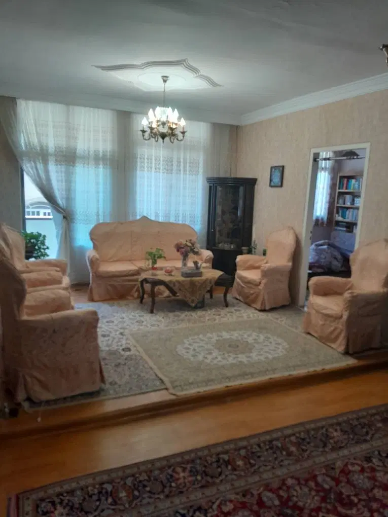 آپارتمان تکواحدی  پر نور اسکندری باروح