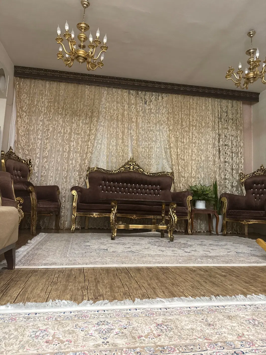 ویلایی دو کله خاقانی