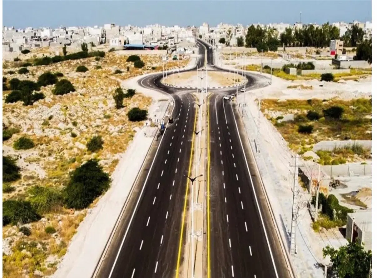 زمین۱۷۲ متری میدان شهید گرد