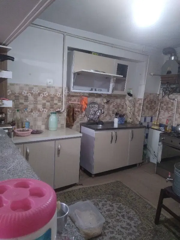 یک واحدمسکونی ۶۵ متری