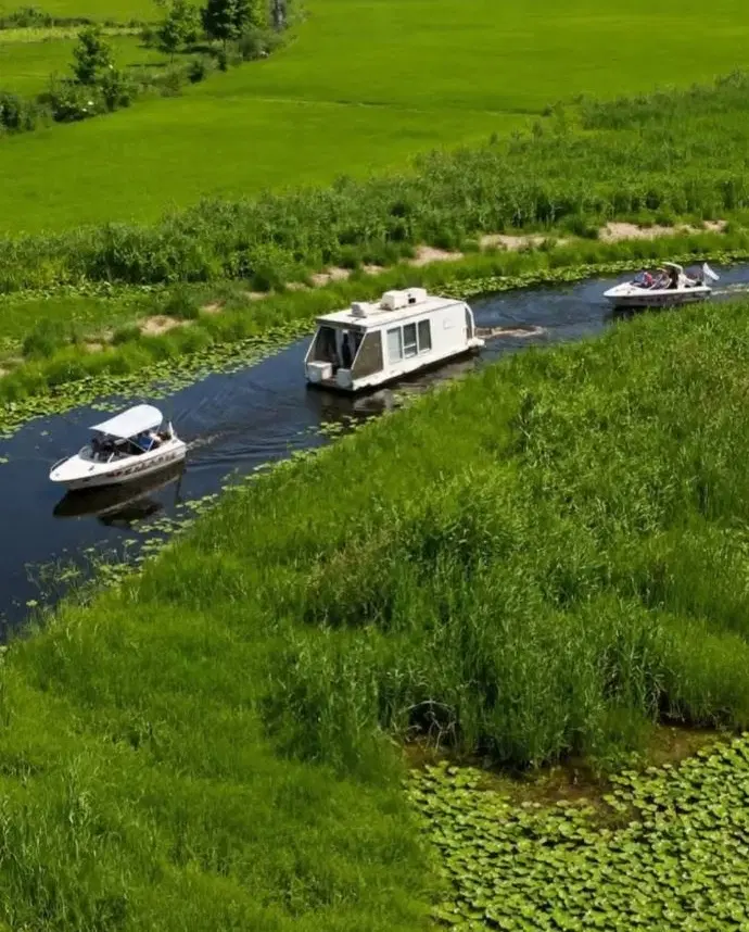 آرامش را نمی‌توان خرید ولی میتوان زندگی کرد