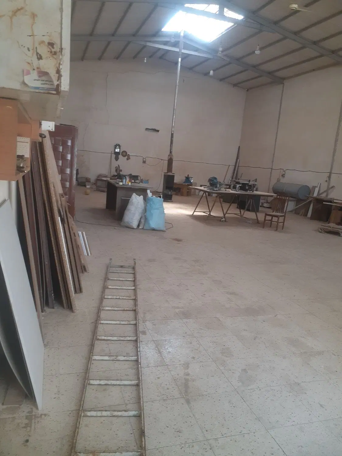 کارگاه ۳۰۰ متری