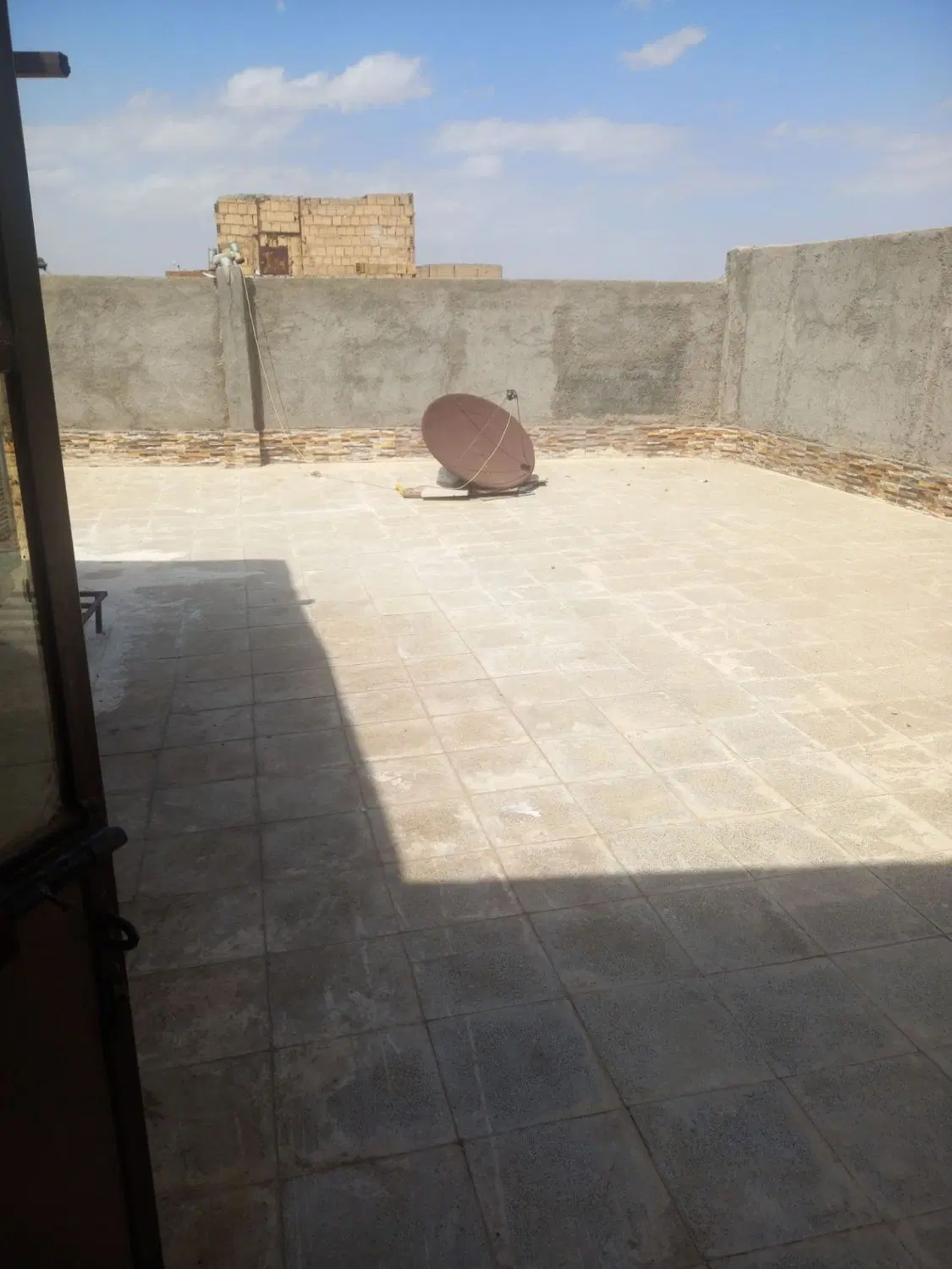 خانه درشهرک شهیدرجائ باسه دربندبغازه