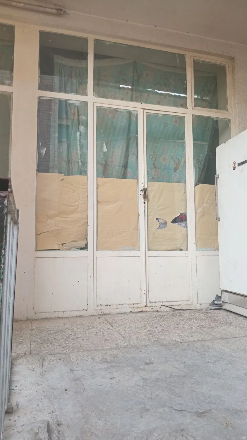 حیاط ویلایی 41 متری دوطبقه بر کوچه