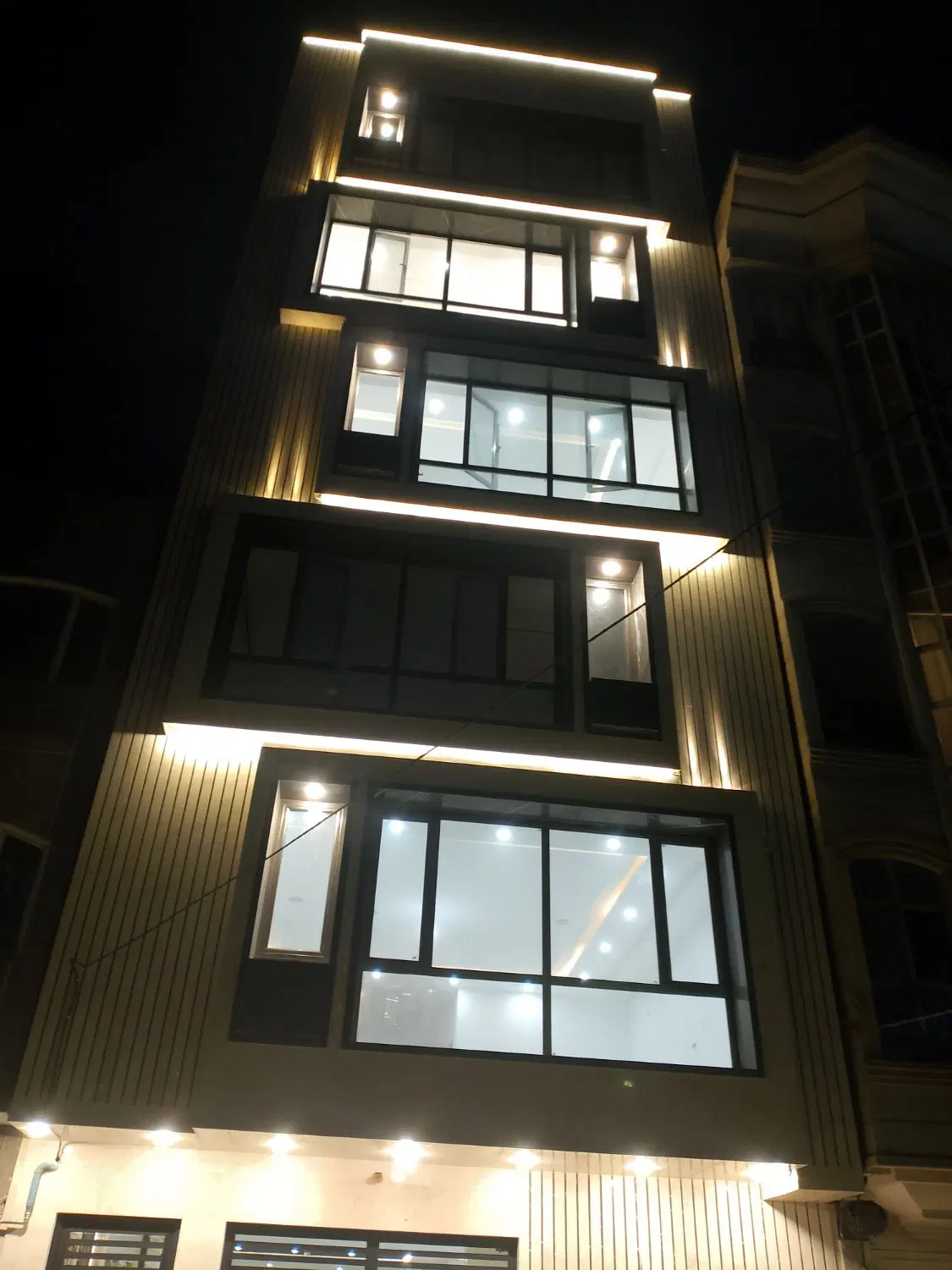 ((تاپ لوکیشن طبرسی ۱۲۰متر فول امکانات))