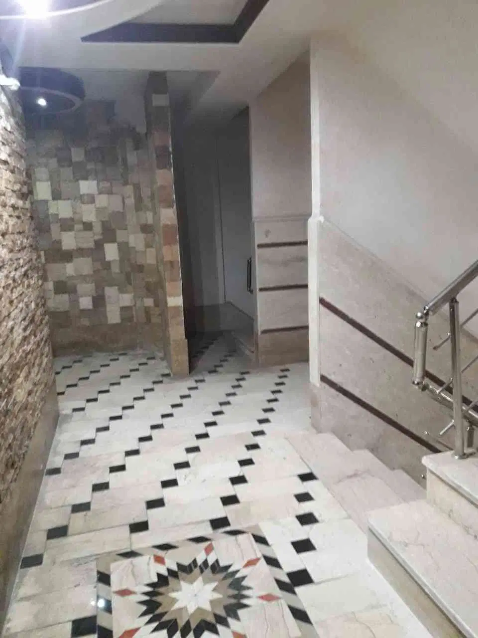 ۷۵ متر ۲ خواب پارکینگ اختصاصی اصلی داریوش