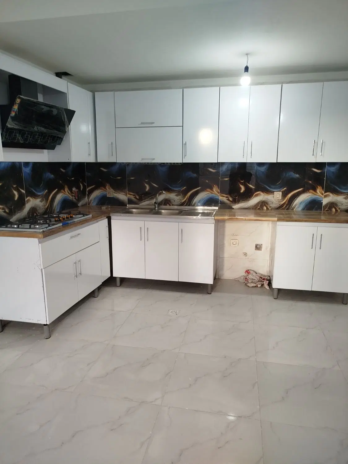 آپارتمان کرونی دو خواب شیک