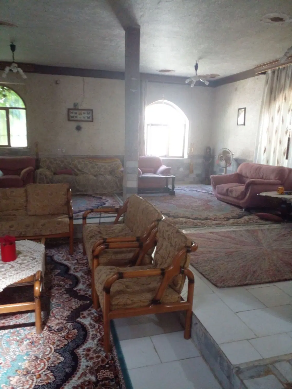 ویلایی محل زمین چهار دیواری