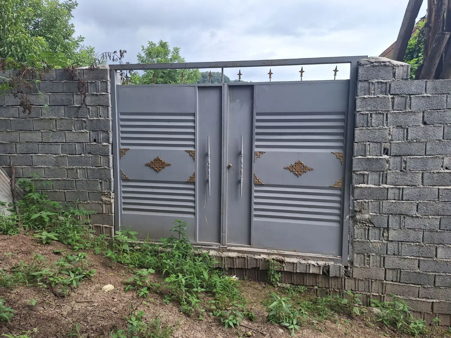 زمین ۲۰۰ متری داخل بافت روستای دیوا بندپی غربی