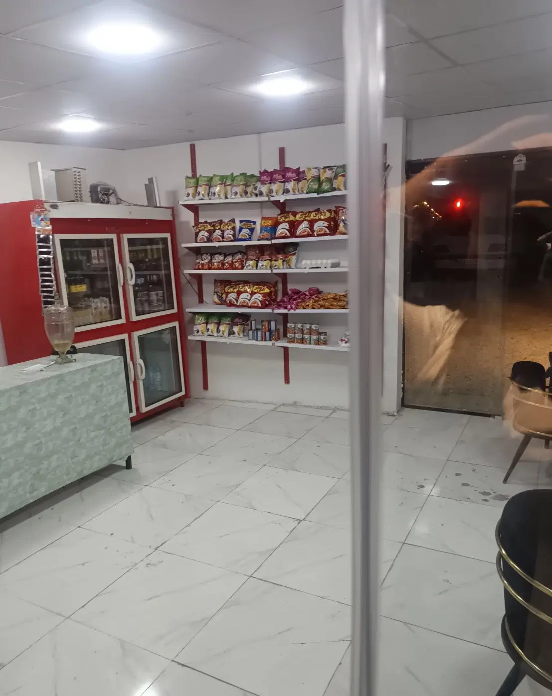 واگذاری امتیاز کافه باغ در ابشار