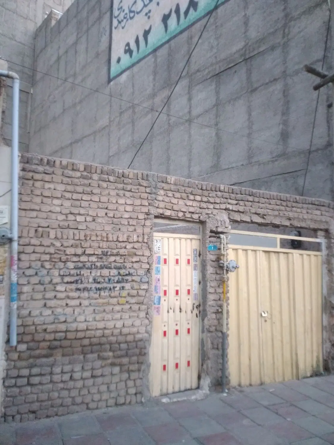 ملک کلنگی ۱۲۲.۵ متر، اولین ملک خیابان اصلی