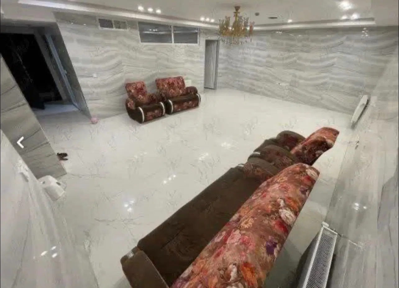 واحد ۱۰۰ متری لوکس