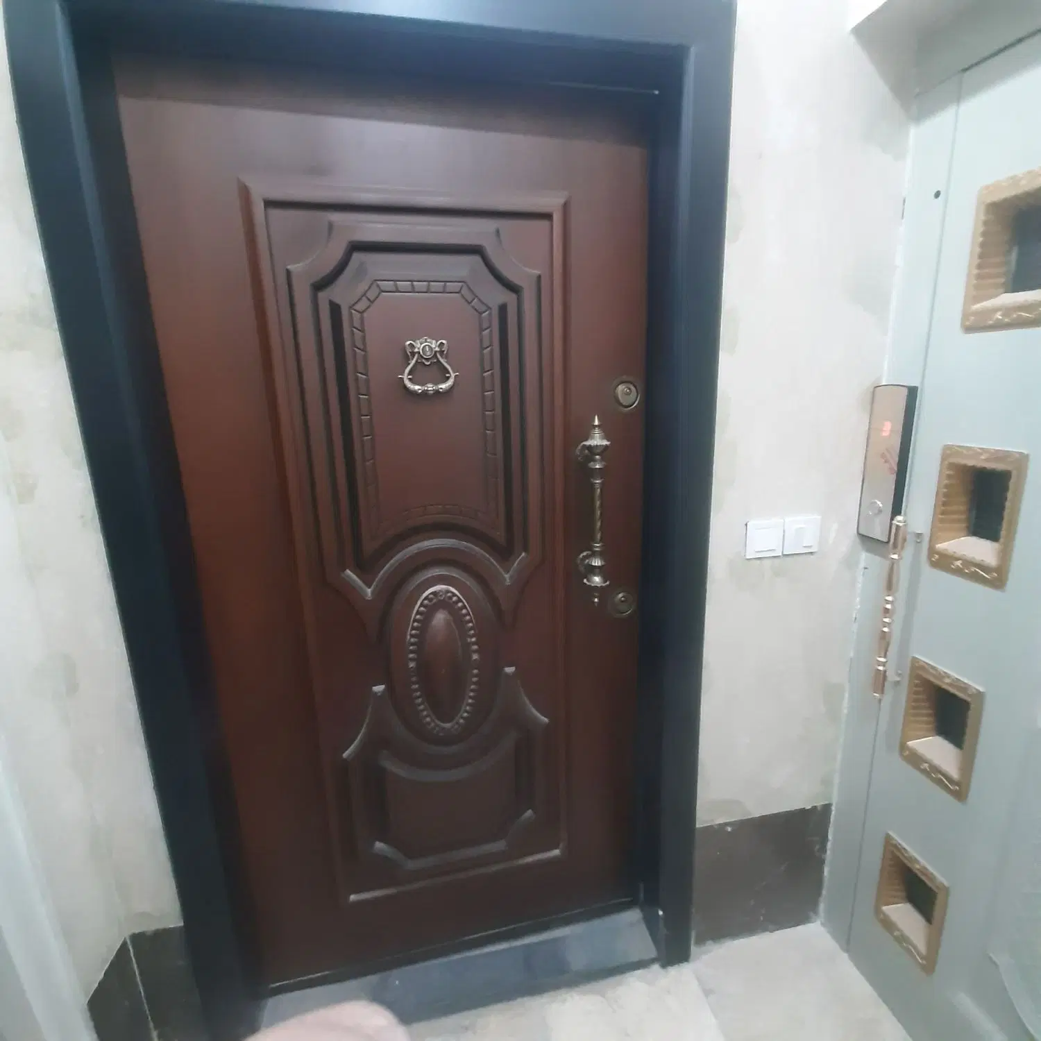 آپارتمان ۱۴۶.۵ تکواحدی جنوبی نوساز