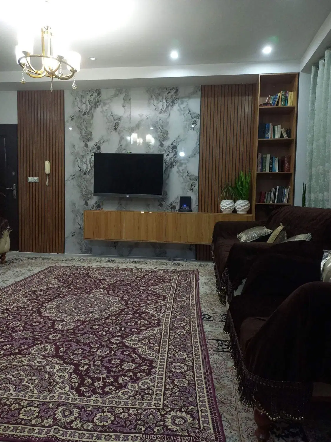 فروش ۱۰۱ متری