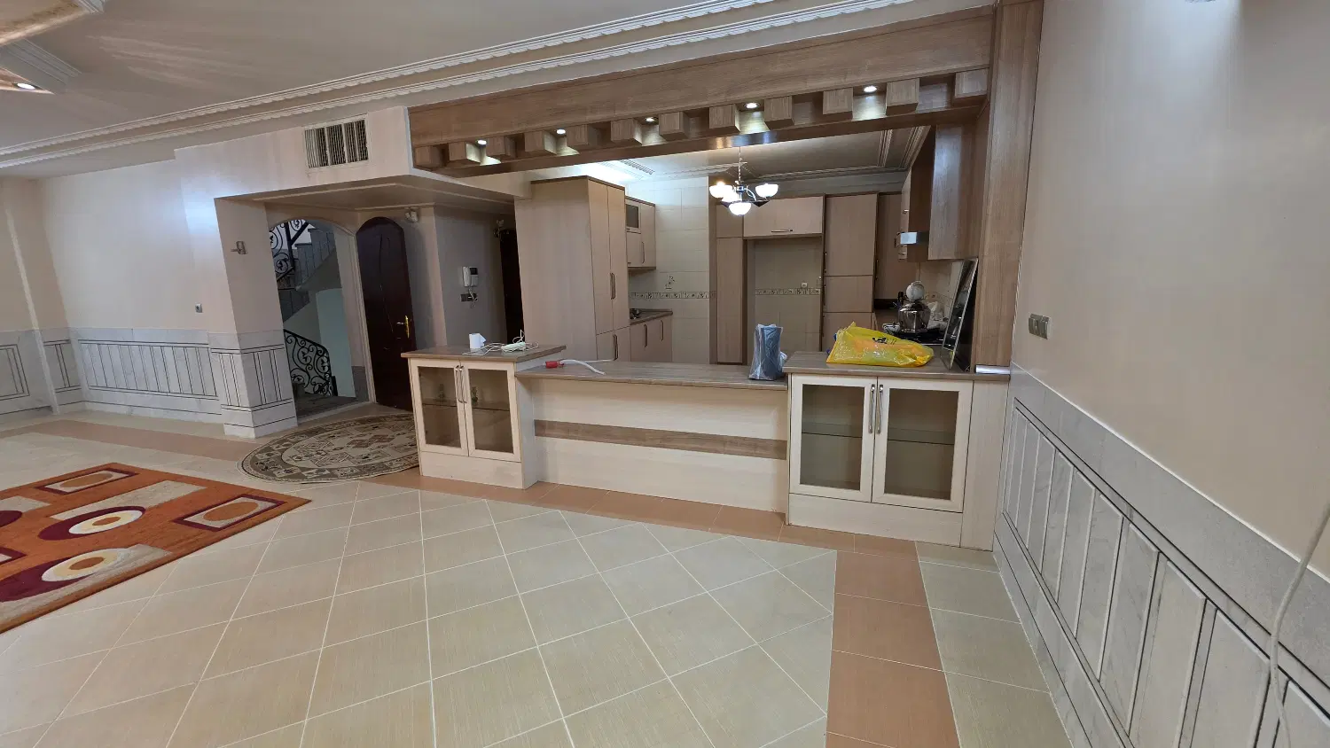 منزل مسکونی ۲ طبقه دربست ۴ خواب
