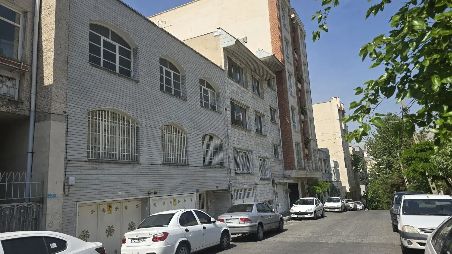 330 متر جنوبی r122