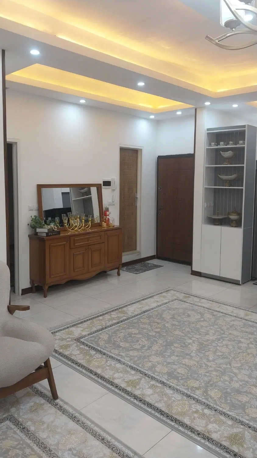 ویلایی ۲ طبقه