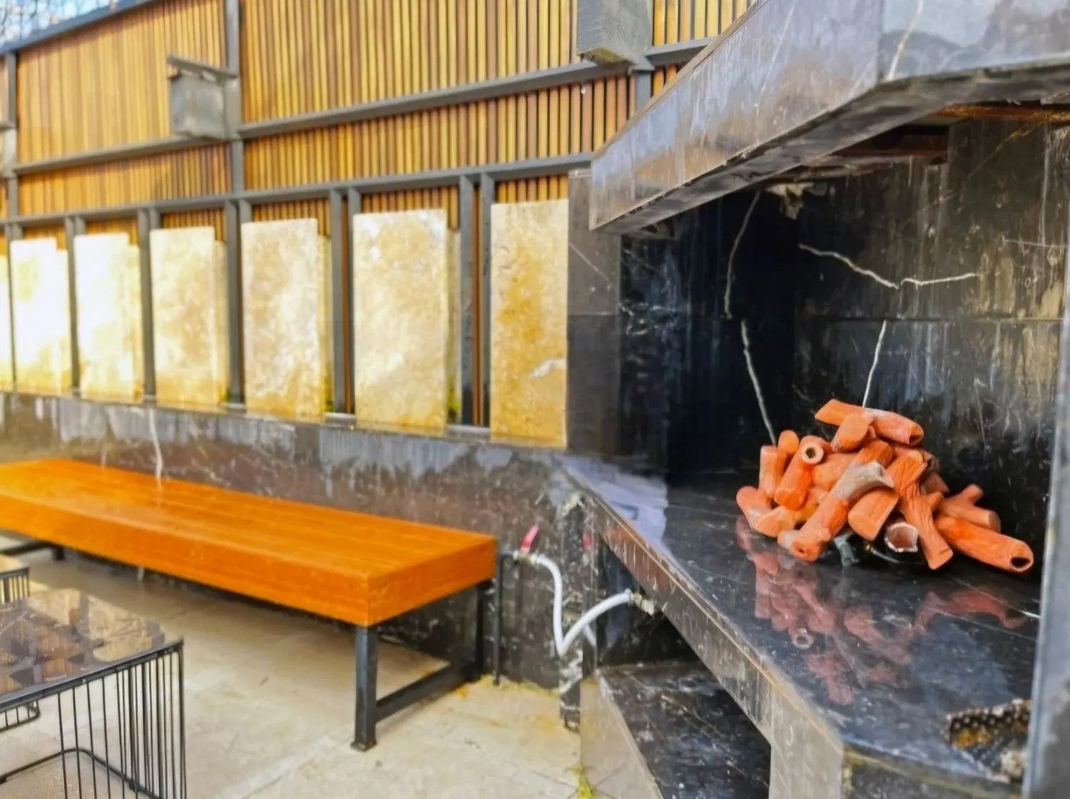 اجاره کلبه سویسی استخردار