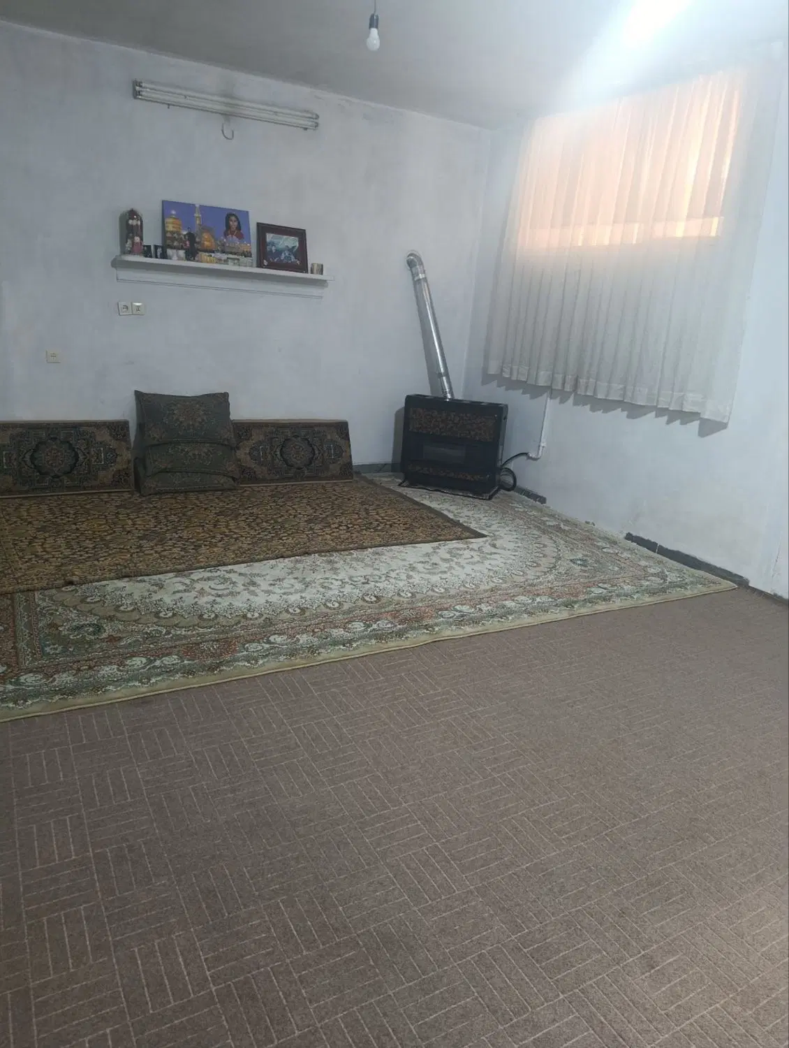 ۷۰ متر همکف در بست حیاط دار