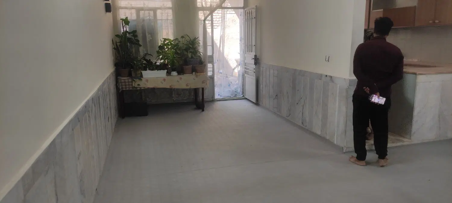 یک باب مغازه ۷۰ متر در شهرک فرهنگیان