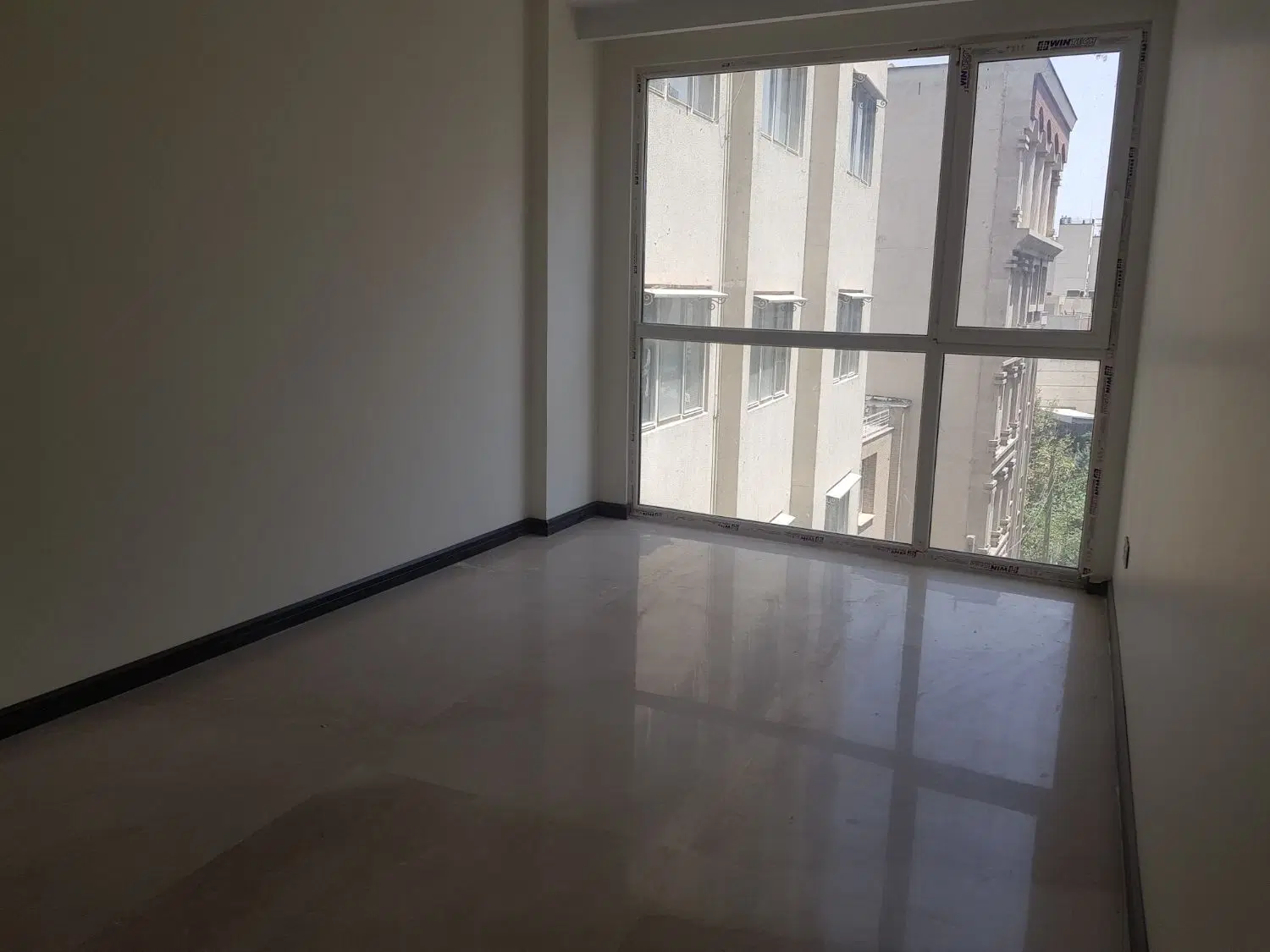 ۲۱۰ متر سه خواب سه مستر ، فول امکانات