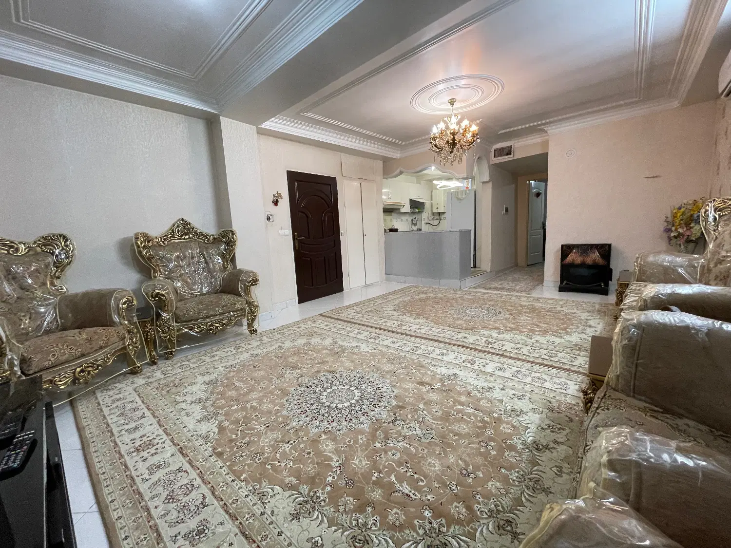 فروش اپارتمان۶۴متری گذر کوچه۸متری