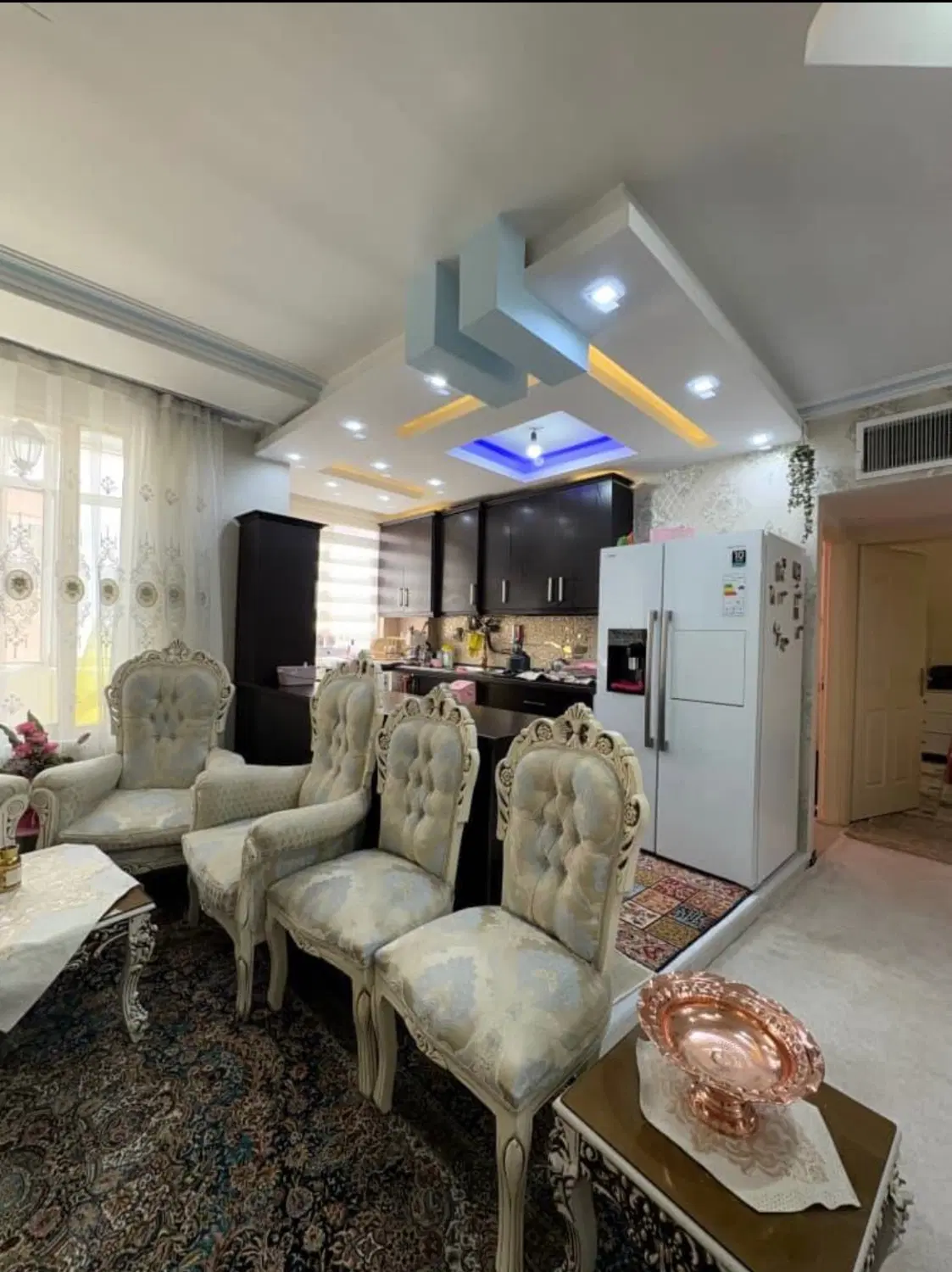 ۸۵ متری _مهرشهر _بلوار ارم _بوستان _تاپ لوکیشن