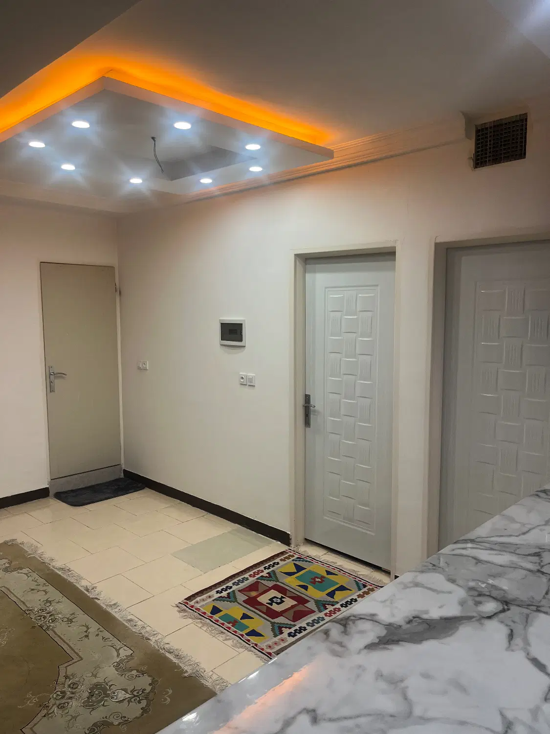 آپارتمان الغدیر جنوبی غدیر ۱۶