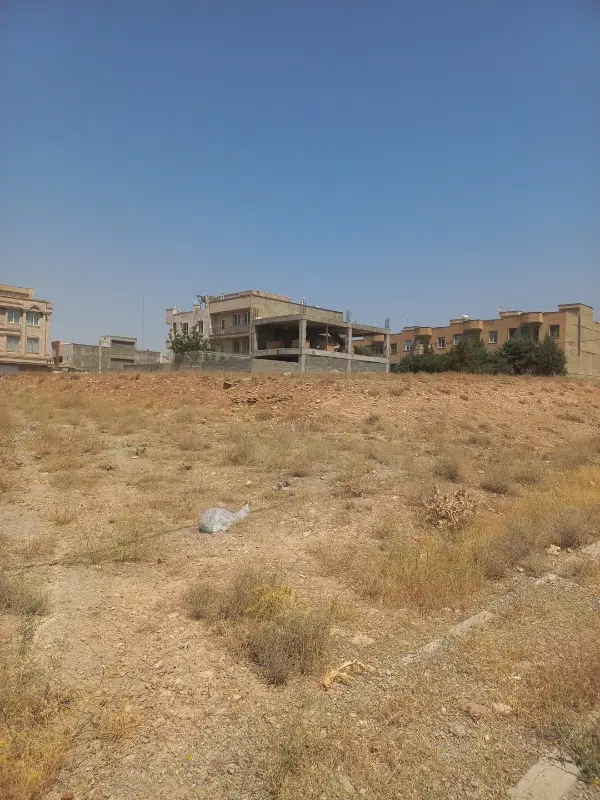 زمین۲۲۵ متری
