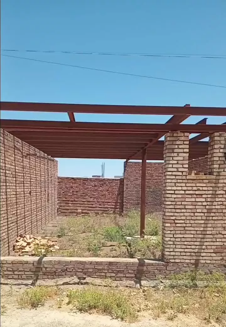 خونه نیمه کاره ولند
