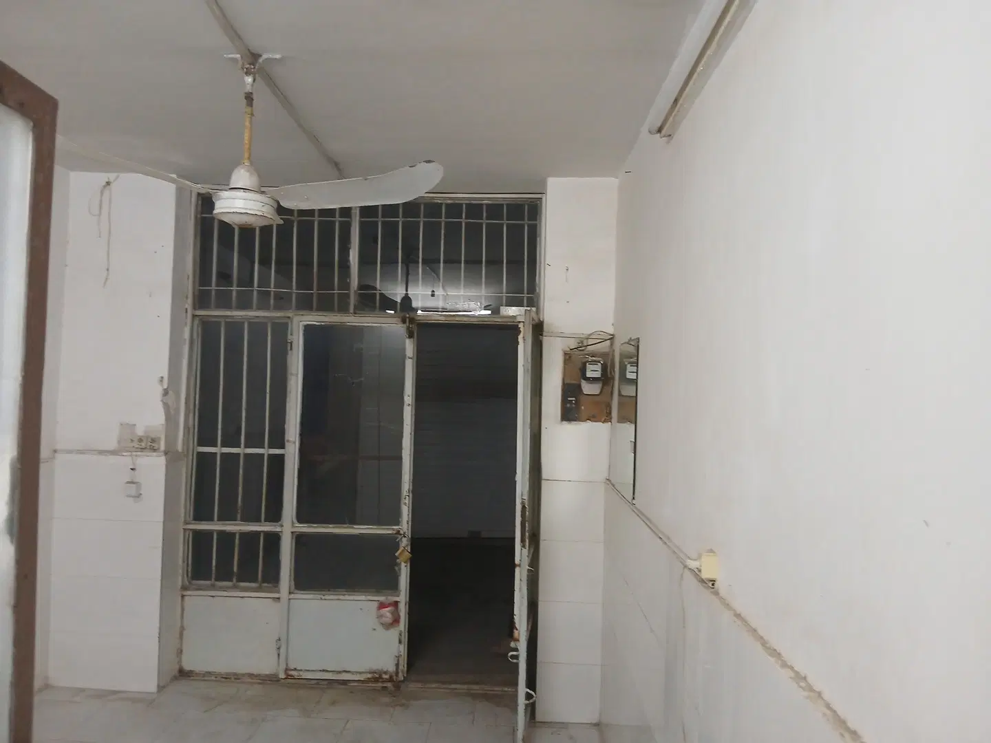 مغازه ۳متر در چهار متر